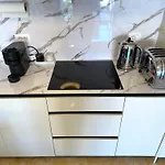 Silver Pearl, Luxury Sea View Lejlighed *