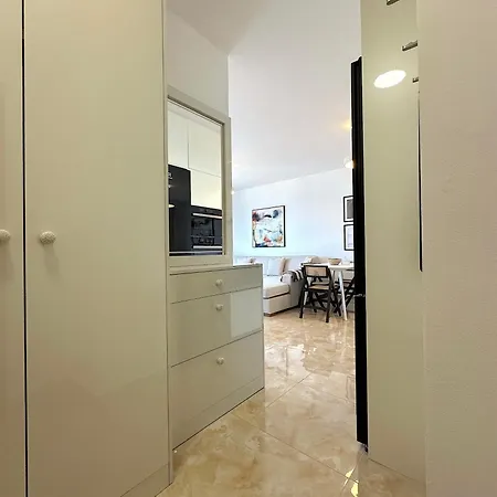 Silver Pearl, Luxury Sea View *
