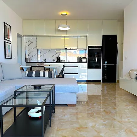 Silver Pearl, Luxury Sea View
