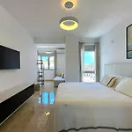 Silver Pearl, Luxury Sea View Appartamento