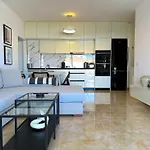 Silver Pearl, Luxury Sea View